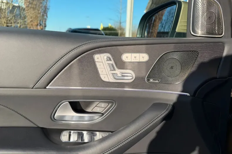 Mercedes-Benz GLS 600 (Clasa GLS) din 2024 cu 28.850 km - oferta MER205851 - foto 24