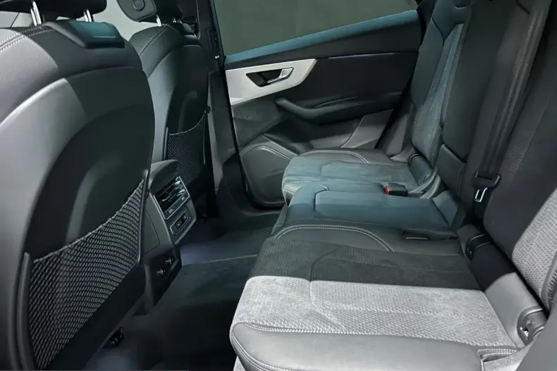 Audi Q8 din 2026 cu 10 km - oferta AUD205853 - foto 12