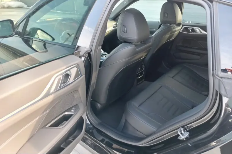 BMW 420i (Seria 4) din 2025 cu 15.990 km - oferta BMW205859 - foto 33