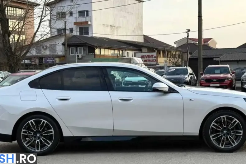 BMW 520i (Seria 5) din 2025 cu 26.000 km - oferta BMW205865 - foto 10