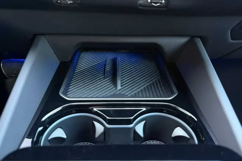 BMW 520i (Seria 5) din 2025 cu 26.000 km - oferta BMW205865 - foto 29