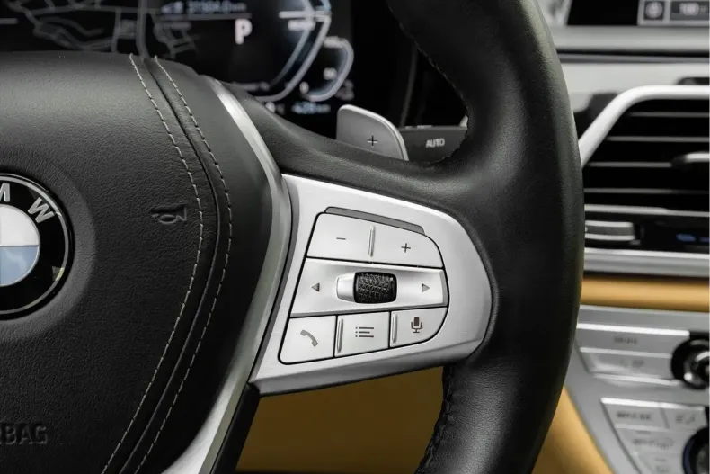 BMW 745 (Seria 7) din 2021 cu 77.568 km - oferta BMW205869 - foto 38