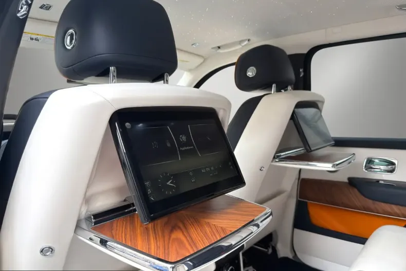 Rolls-Royce Cullinan din 2021 cu 36.050 km - oferta ROL205871 - foto 9