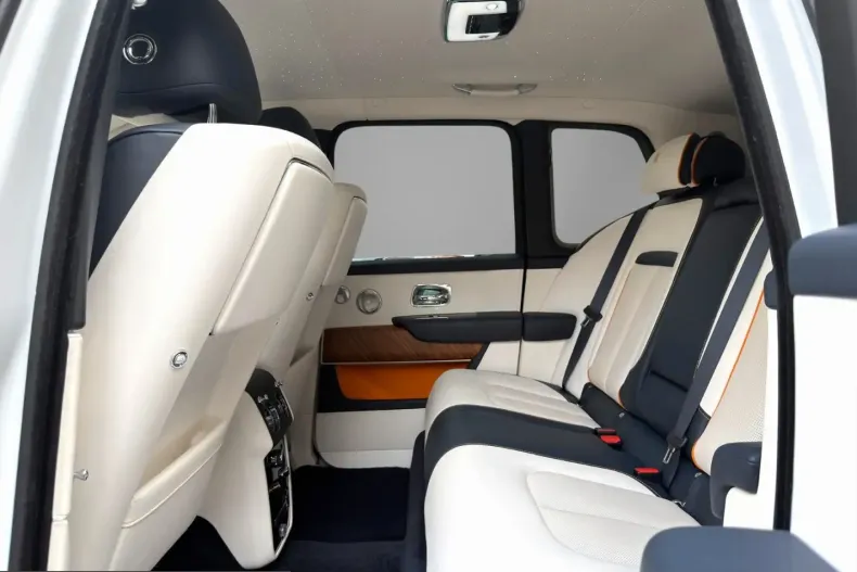 Rolls-Royce Cullinan din 2021 cu 36.050 km - oferta ROL205871 - foto 18