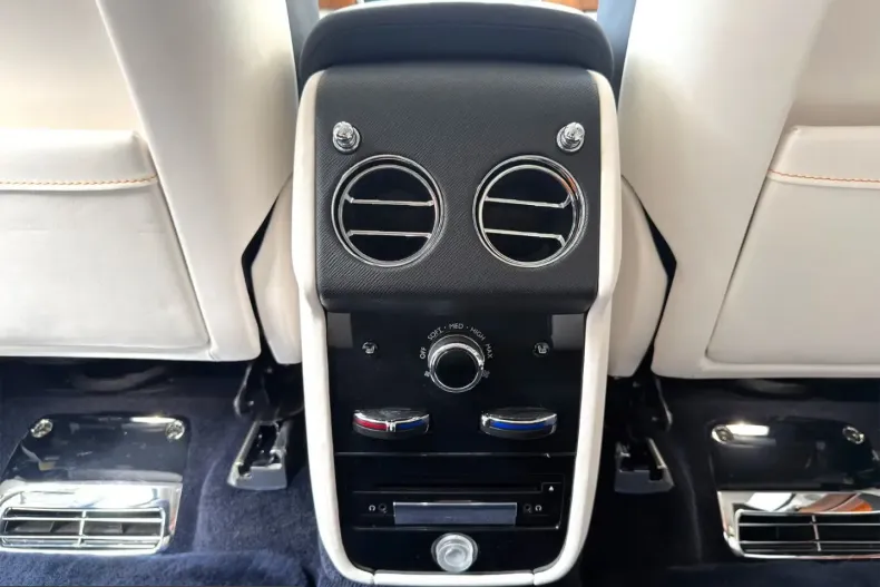 Rolls-Royce Cullinan din 2021 cu 36.050 km - oferta ROL205871 - foto 25