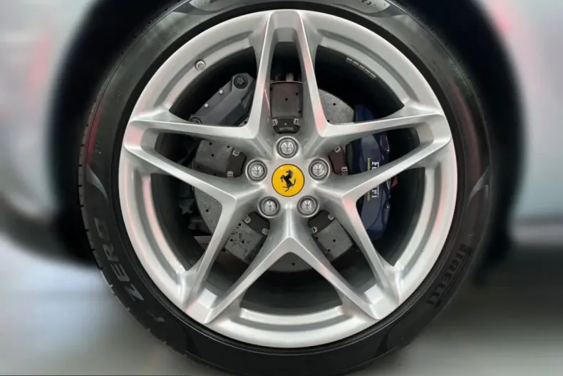 Ferrari Roma din 2023 cu 9.172 km - oferta FER205874 - foto 11