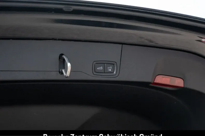 Porsche Taycan din 2023 cu 21.899 km - oferta POR205877 - foto 31