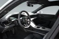 Porsche Taycan din 2023 cu 17.100 km - oferta POR205878 - foto 4