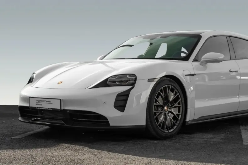 Porsche Taycan din 2023 cu 17.100 km - oferta POR205878 - foto 9