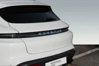 Porsche Taycan din 2023 cu 17.100 km - oferta POR205878 - foto 11