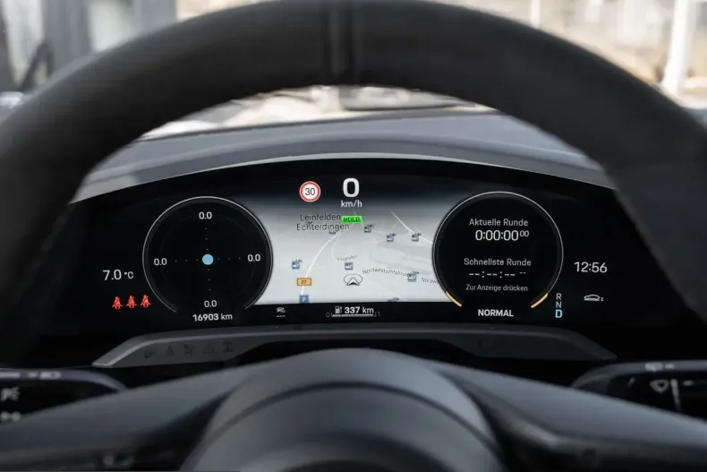 Porsche Taycan din 2023 cu 17.100 km - oferta POR205878 - foto 23