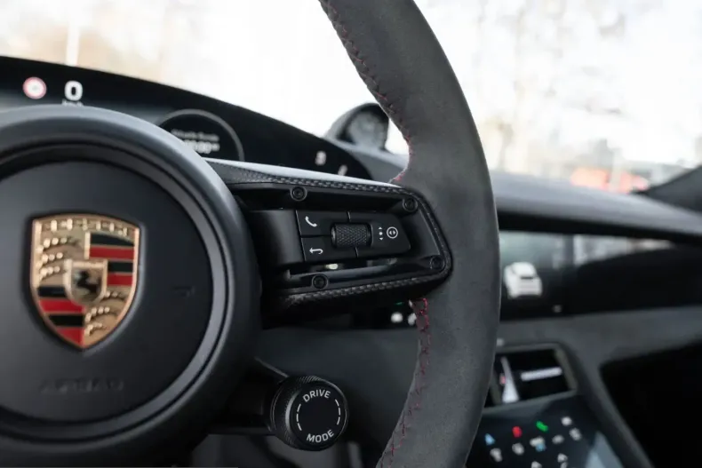 Porsche Taycan din 2023 cu 17.100 km - oferta POR205878 - foto 27