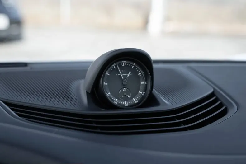 Porsche Taycan din 2023 cu 17.100 km - oferta POR205878 - foto 34