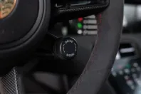 Porsche Taycan din 2023 cu 17.100 km - oferta POR205878 - foto 35