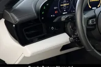 Porsche Taycan din 2023 cu 20.243 km - oferta POR205880 - foto 9