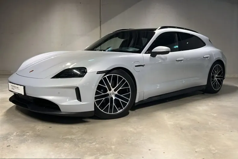 Porsche Taycan din 2024 cu 29.000 km - oferta POR205881 - foto 1