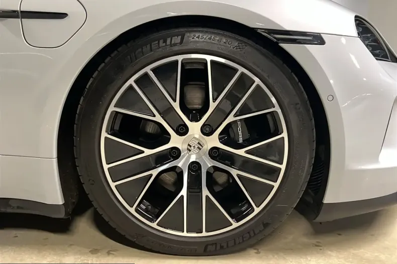 Porsche Taycan din 2024 cu 29.000 km - oferta POR205881 - foto 11