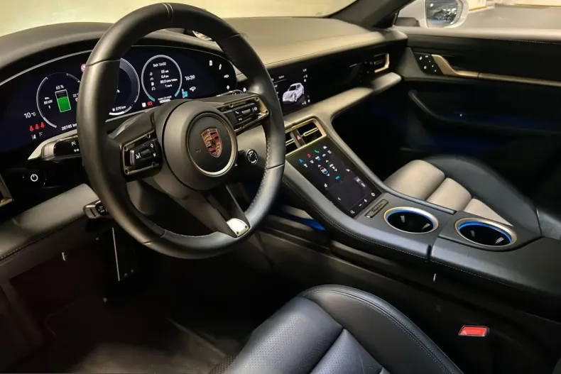 Porsche Taycan din 2024 cu 29.000 km - oferta POR205881 - foto 12