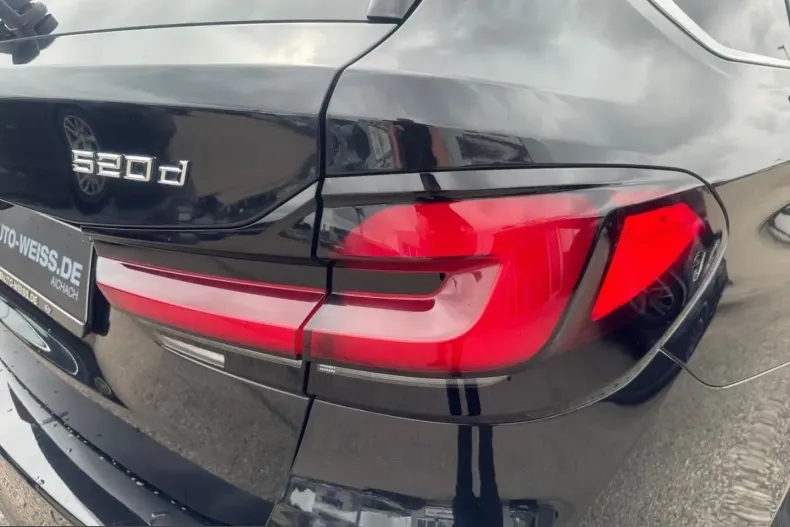 BMW 520 (Seria 5) din 2023 cu 51.900 km - oferta BMW205888 - foto 11