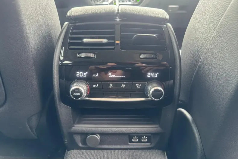 BMW 520 (Seria 5) din 2023 cu 51.900 km - oferta BMW205888 - foto 27