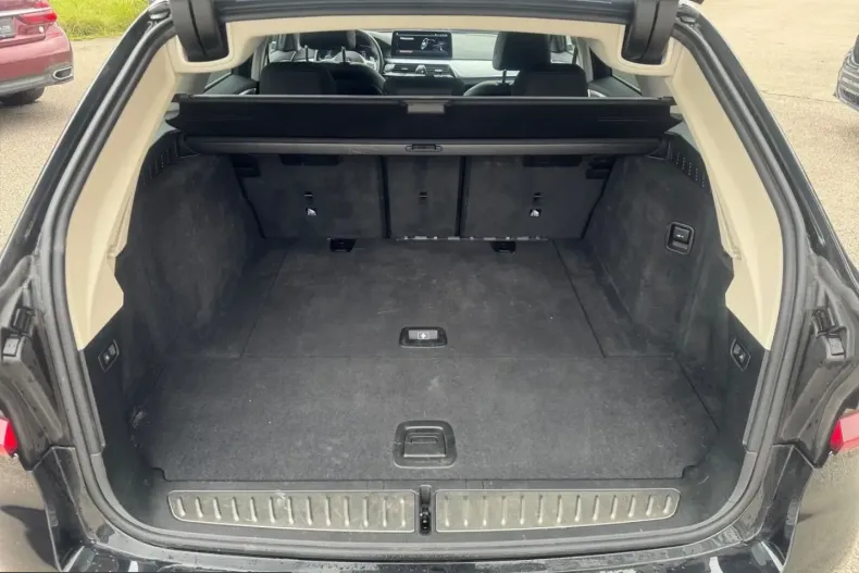 BMW 520 (Seria 5) din 2023 cu 51.900 km - oferta BMW205888 - foto 28