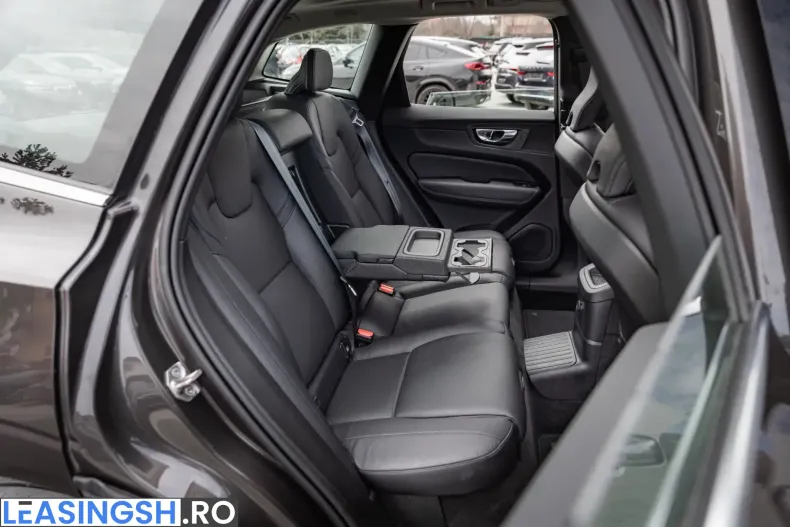 Volvo XC60 din 2022 cu 128.050 km - oferta VOL205890 - foto 20