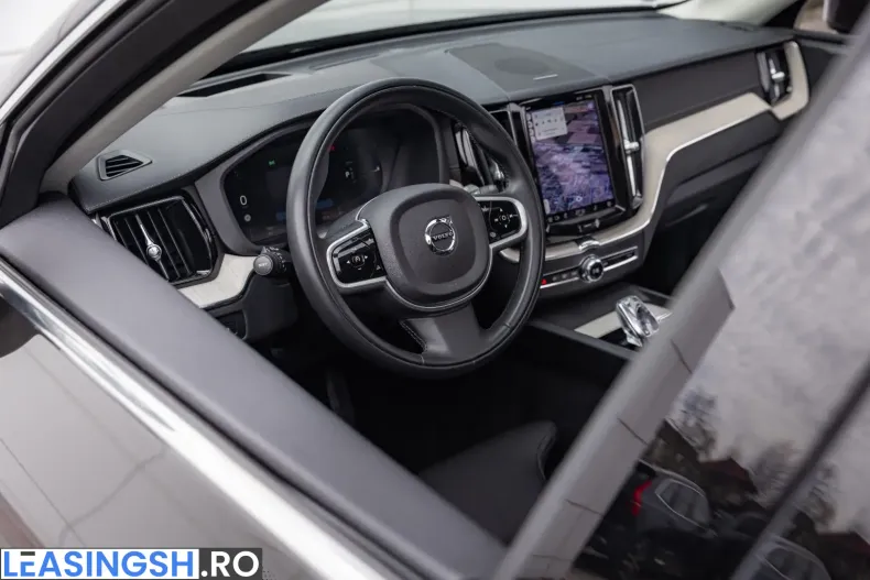 Volvo XC60 din 2022 cu 128.050 km - oferta VOL205890 - foto 29