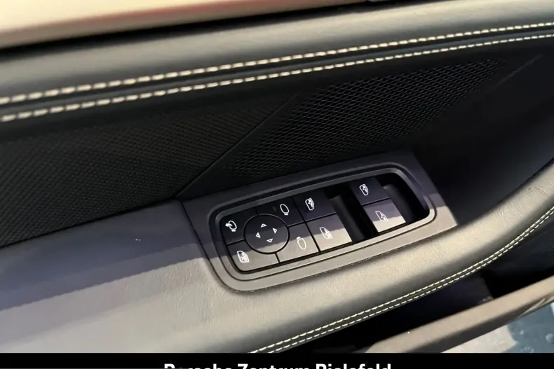 Porsche Taycan din 2023 cu 3.391 km - oferta POR205896 - foto 24