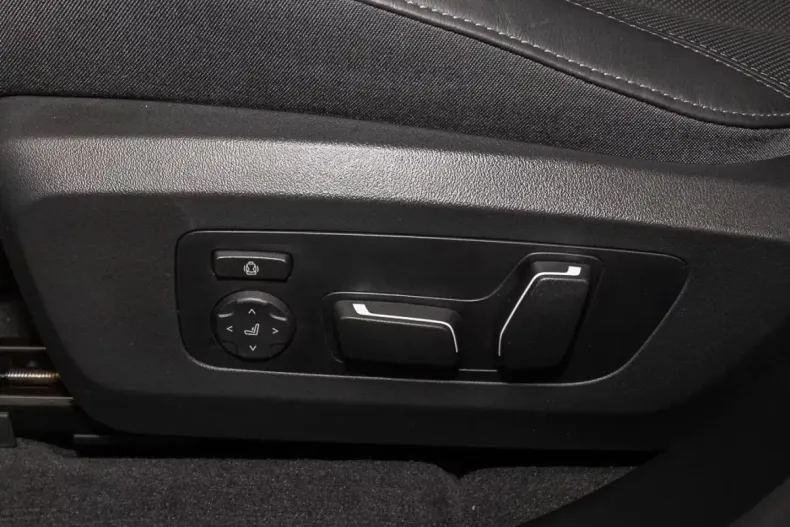 BMW X3 (Seria X) din 2024 cu 6.622 km - oferta BMW205900 - foto 6