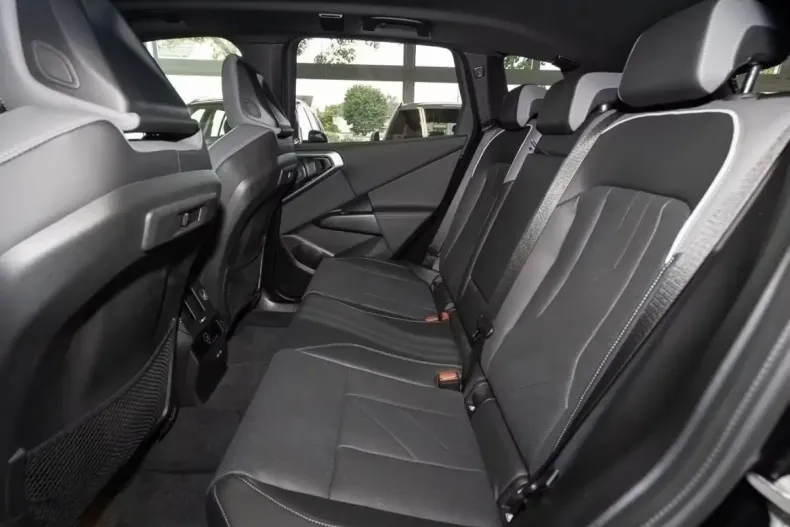 BMW X3 (Seria X) din 2024 cu 6.622 km - oferta BMW205900 - foto 8