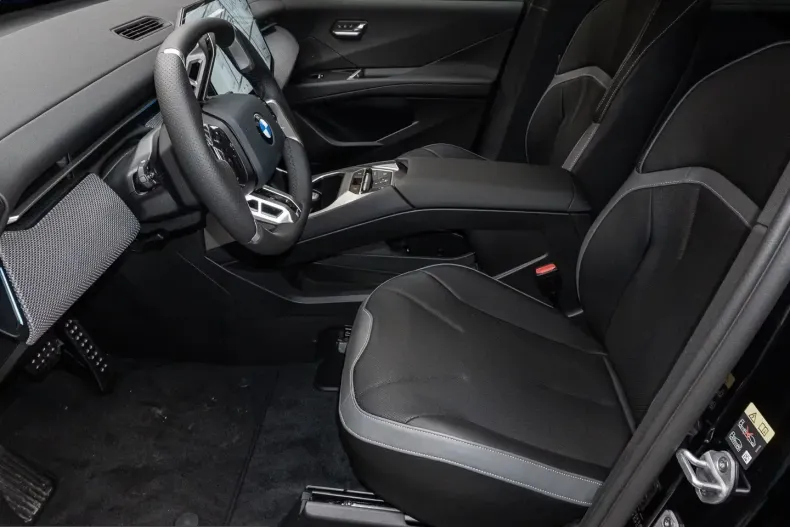 BMW iX3 (Seria X) din 2026 cu 1.001 km - oferta BMW205901 - foto 2