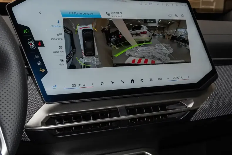 BMW iX3 (Seria X) din 2026 cu 1.001 km - oferta BMW205901 - foto 12