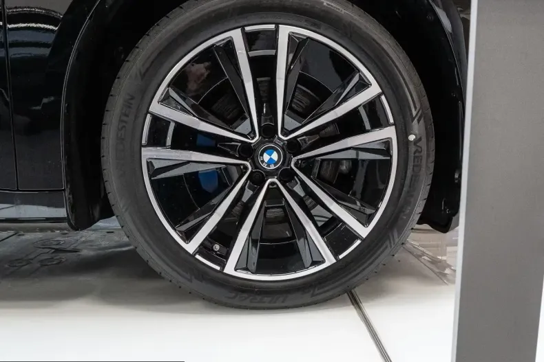 BMW iX3 (Seria X) din 2026 cu 1.001 km - oferta BMW205901 - foto 15