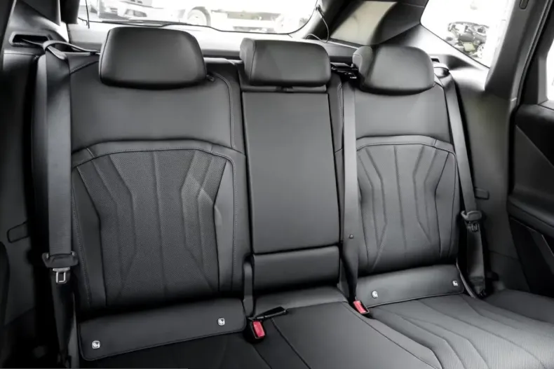 BMW iX3 (Seria X) din 2026 cu 1.001 km - oferta BMW205902 - foto 5