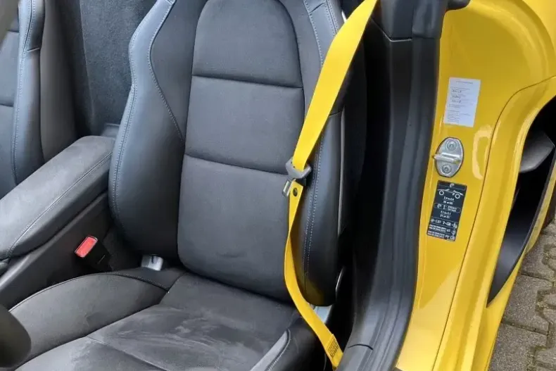 Porsche Boxster din 2023 cu 4.000 km - oferta POR205907 - foto 18