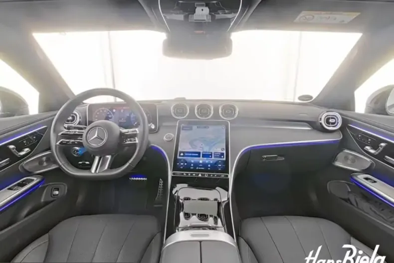 Mercedes-Benz CLE 200 (Clasa CLE) din 2024 cu 5.300 km - oferta MER205908 - foto 3