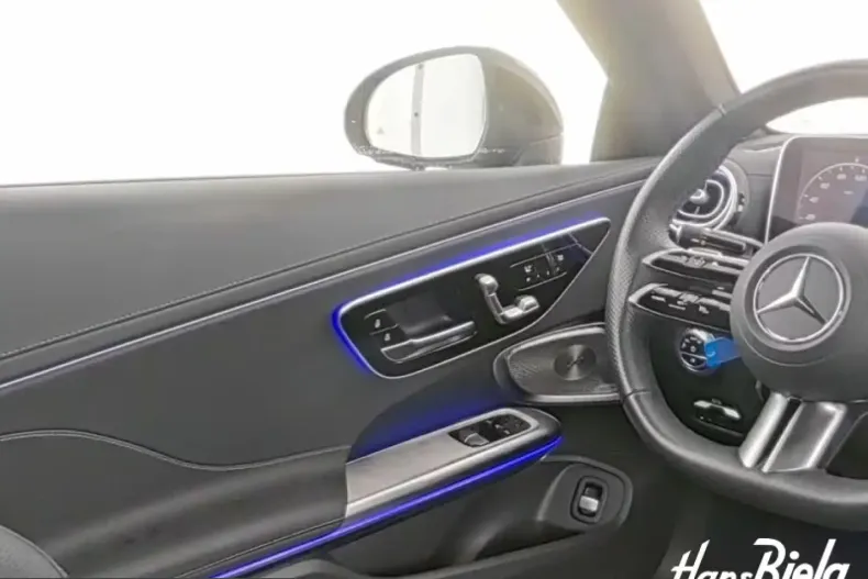 Mercedes-Benz CLE 200 (Clasa CLE) din 2024 cu 5.300 km - oferta MER205908 - foto 8