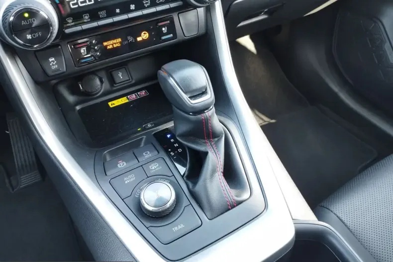 Toyota RAV4 din 2022 cu 66.100 km - oferta TOY205909 - foto 13