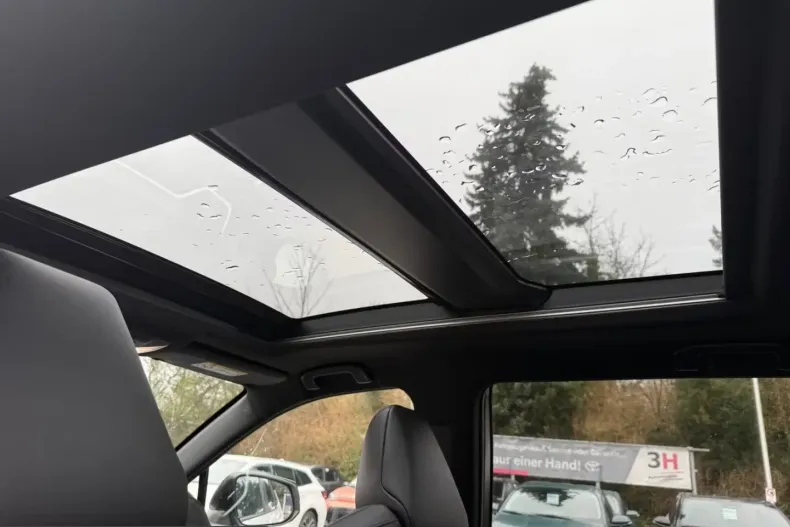 Toyota RAV4 din 2022 cu 73.200 km - oferta TOY205912 - foto 3