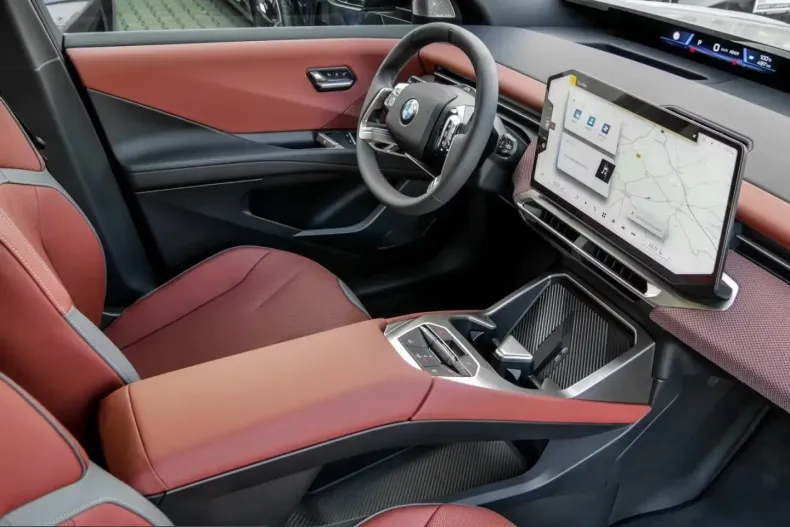 BMW iX3 (Seria X) din 2026 cu 1.001 km - oferta BMW205913 - foto 3