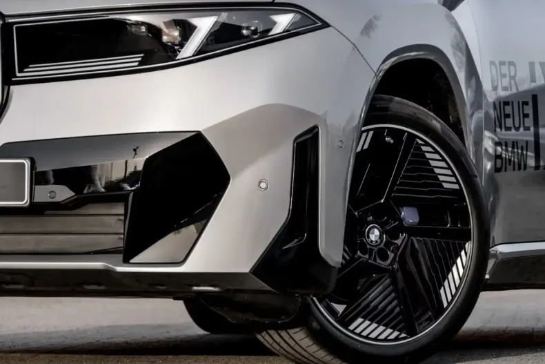 BMW iX3 (Seria X) din 2026 cu 1.001 km - oferta BMW205913 - foto 14