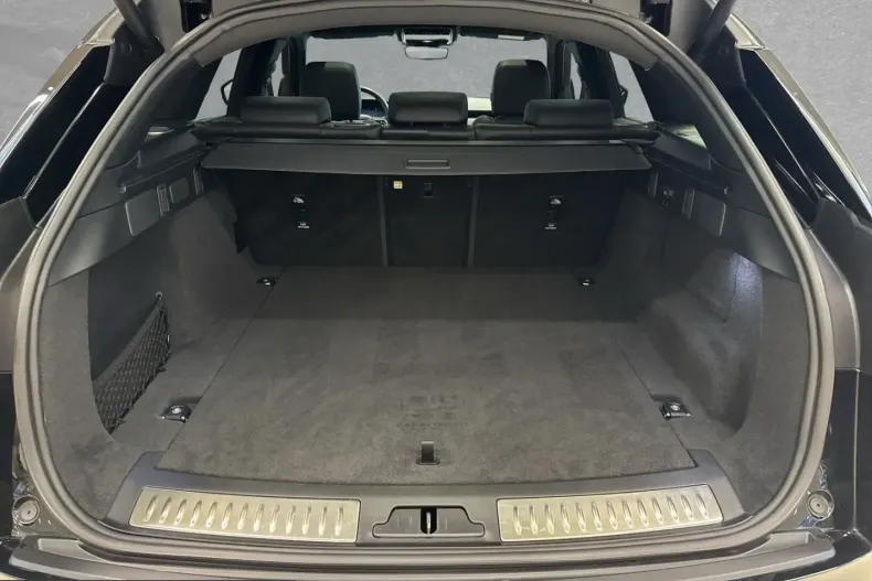 Land Rover Range Rover Velar din 2023 cu 44.900 km - oferta LAN205922 - foto 11