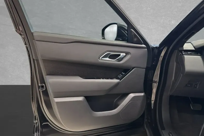 Land Rover Range Rover Velar din 2023 cu 44.900 km - oferta LAN205922 - foto 15