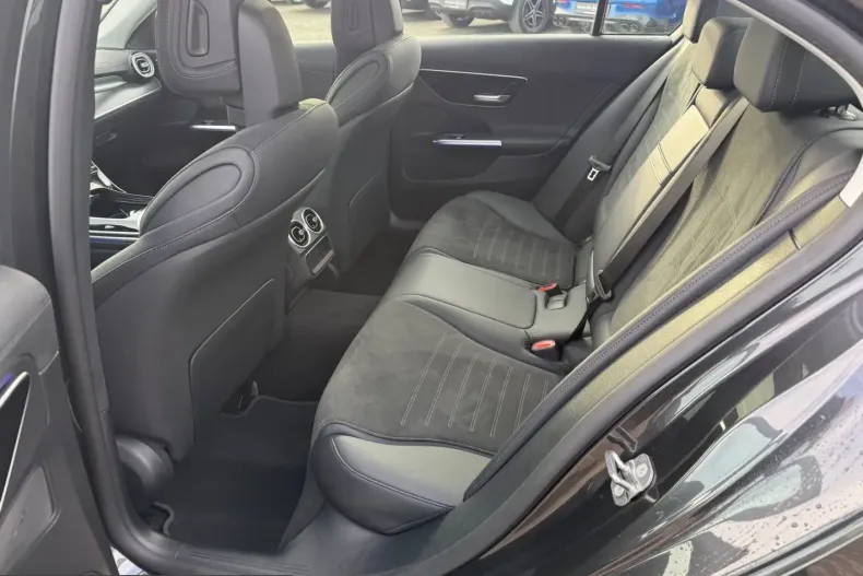 Mercedes-Benz C 200 (Clasa C) din 2025 cu 15.797 km - oferta MER205923 - foto 9