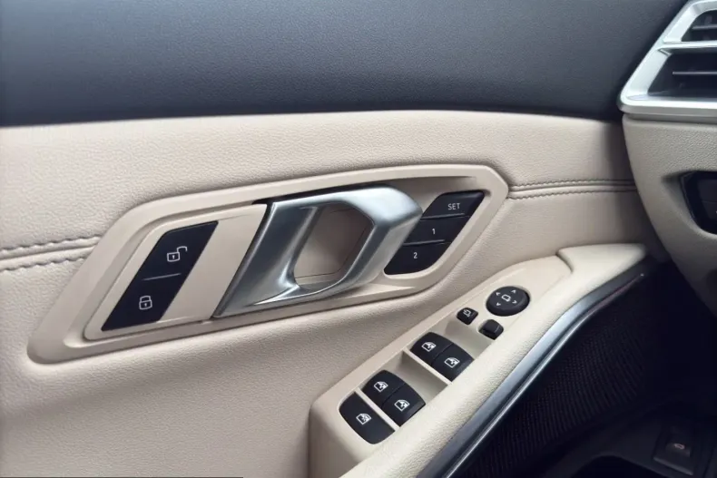 BMW M340d (Seria 3) din 2025 cu 20.397 km - oferta BMW205928 - foto 15