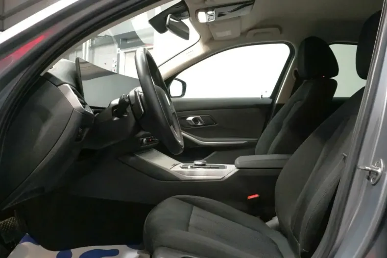 BMW 320 (Seria 3) din 2023 cu 52.651 km - oferta BMW205929 - foto 7