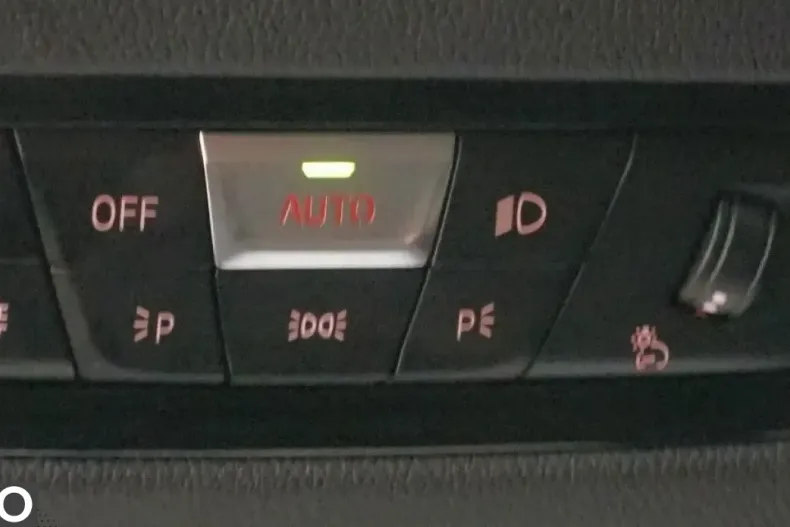 BMW 320 (Seria 3) din 2023 cu 52.651 km - oferta BMW205929 - foto 17