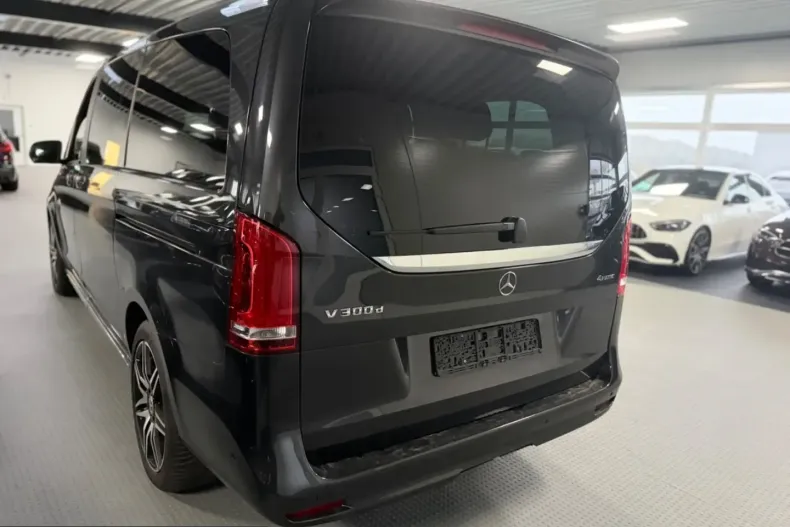 Mercedes-Benz V 300 (Clasa V) din 2023 cu 41.939 km - oferta MER205930 - foto 2