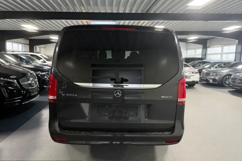 Mercedes-Benz V 300 (Clasa V) din 2023 cu 41.939 km - oferta MER205930 - foto 3
