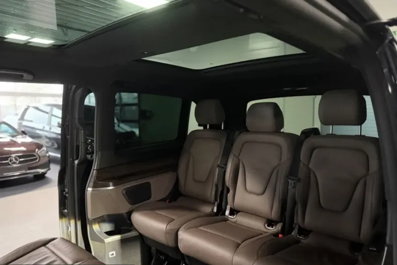 Mercedes-Benz V 300 (Clasa V) din 2023 cu 41.939 km - oferta MER205930 - foto 21